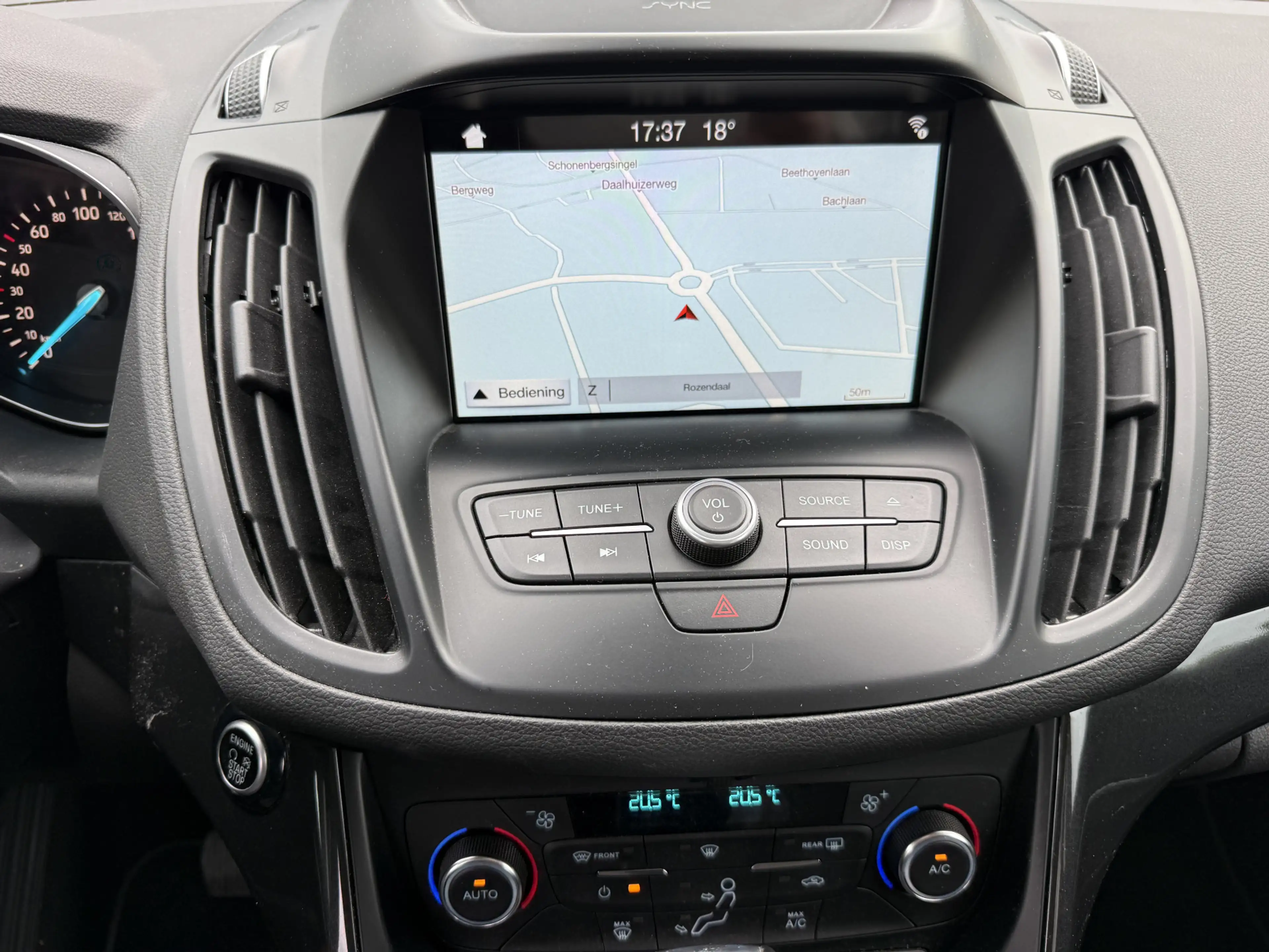 Ford Kuga 1.5 EB 180pk AWD Titanium Aut., Trekhaak | Navi | — photo 12