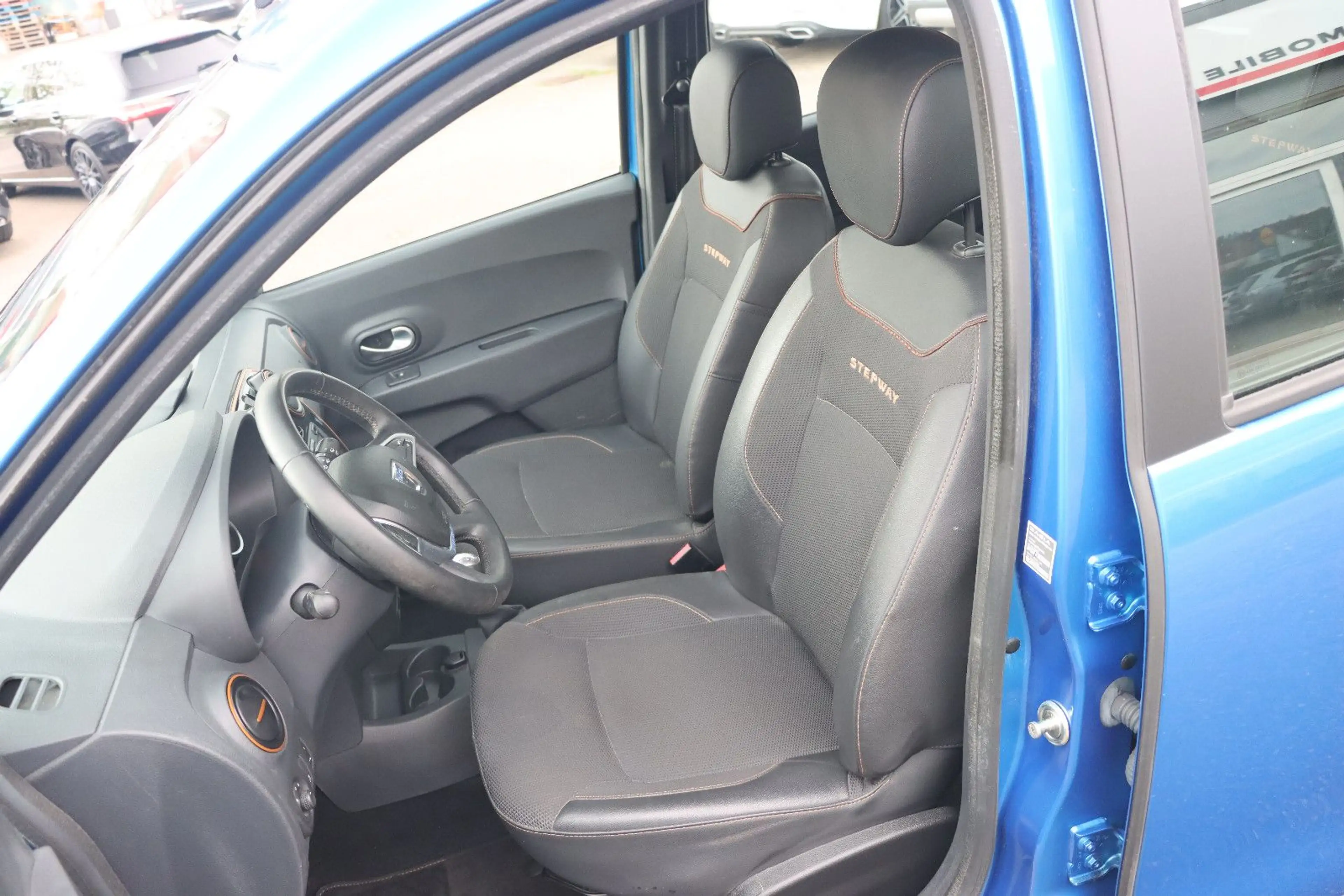 Dacia Lodgy Stepway Celebration l KAMERA l NAVI l — photo 15