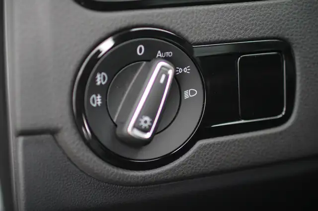 Volkswagen Polo view 24