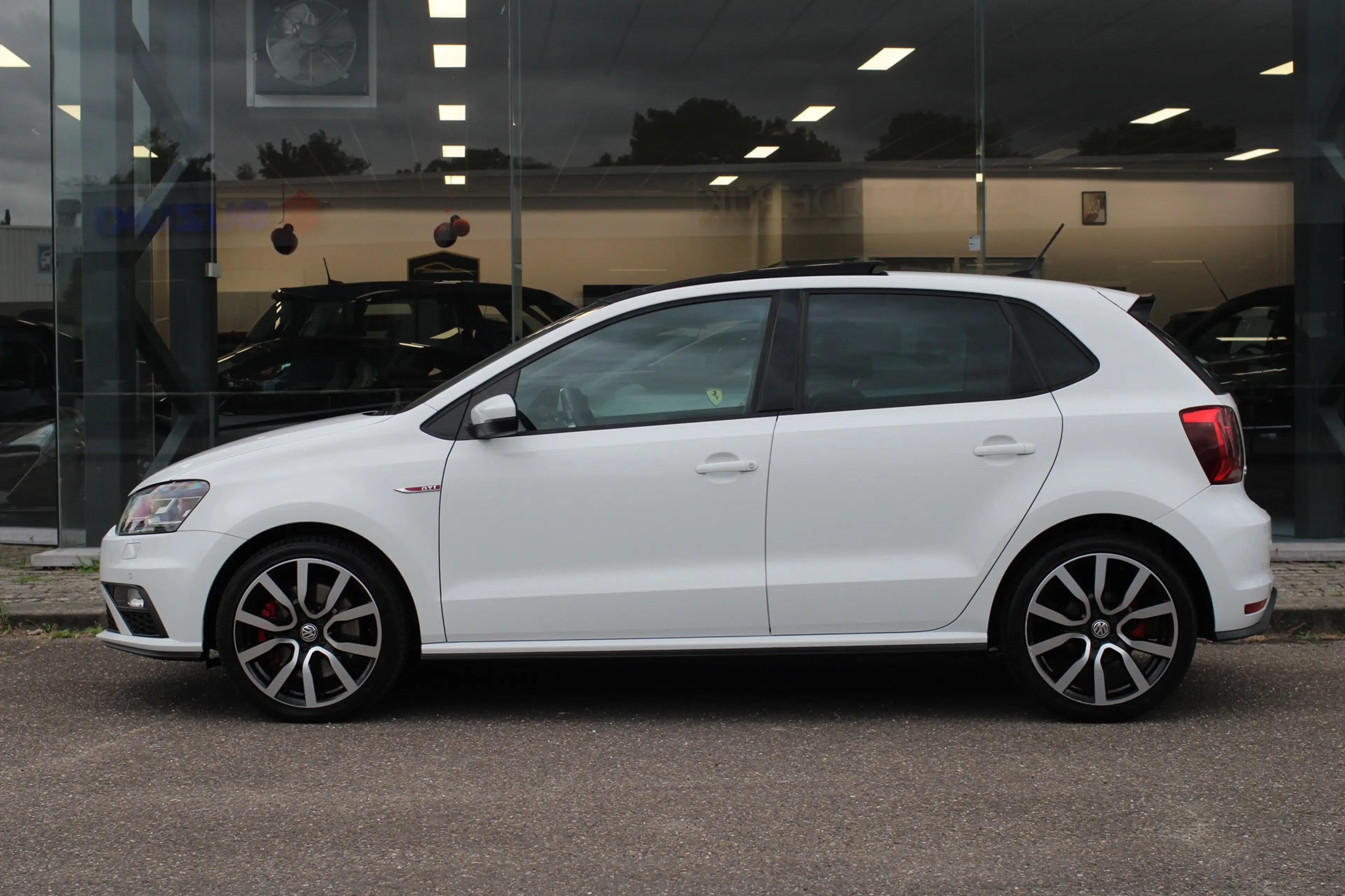 Volkswagen Polo GTI 1.8 TSI I Automaat I Pano I Navi — photo 2
