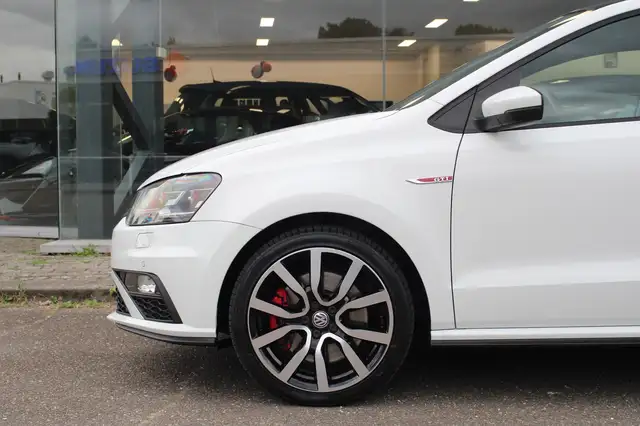 Volkswagen Polo view 7