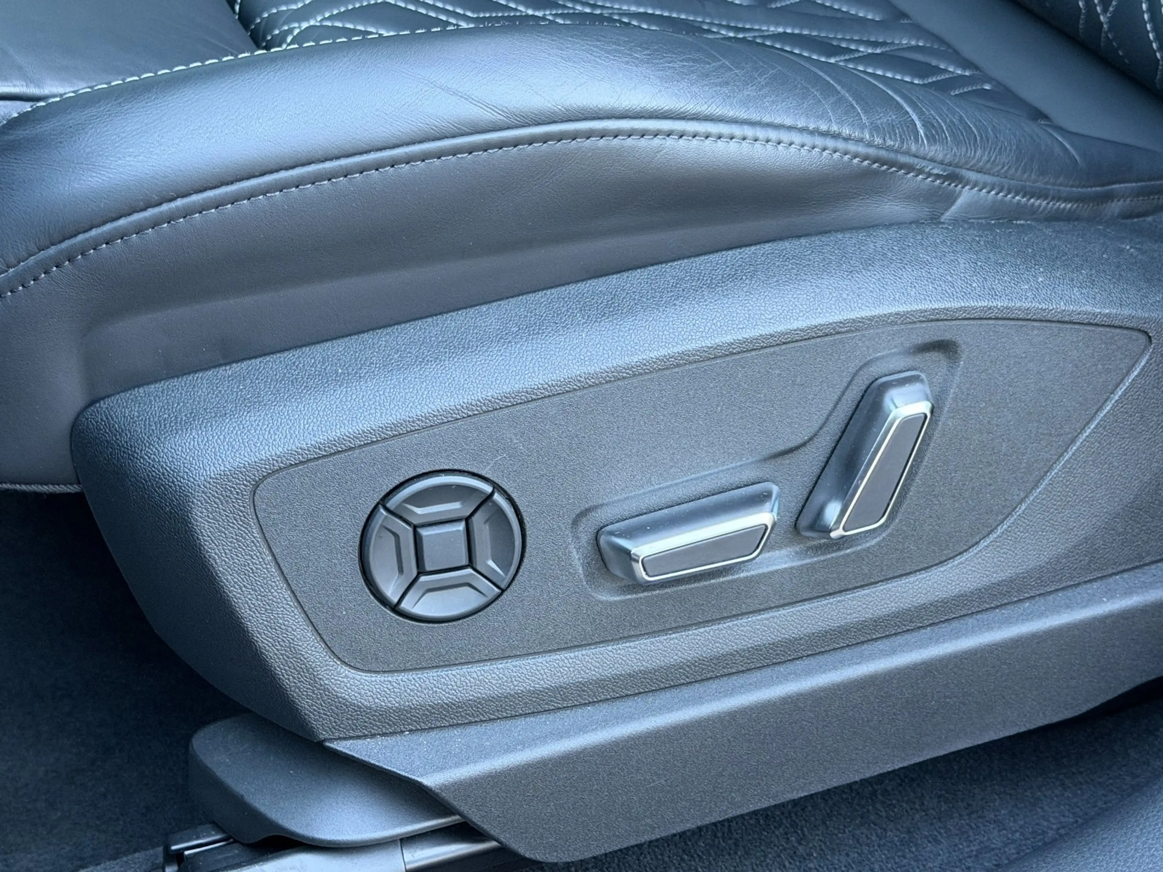 Audi e-tron Sportback 55 quattro S edition 95 kWh|RS-STOELEN|S — photo 14