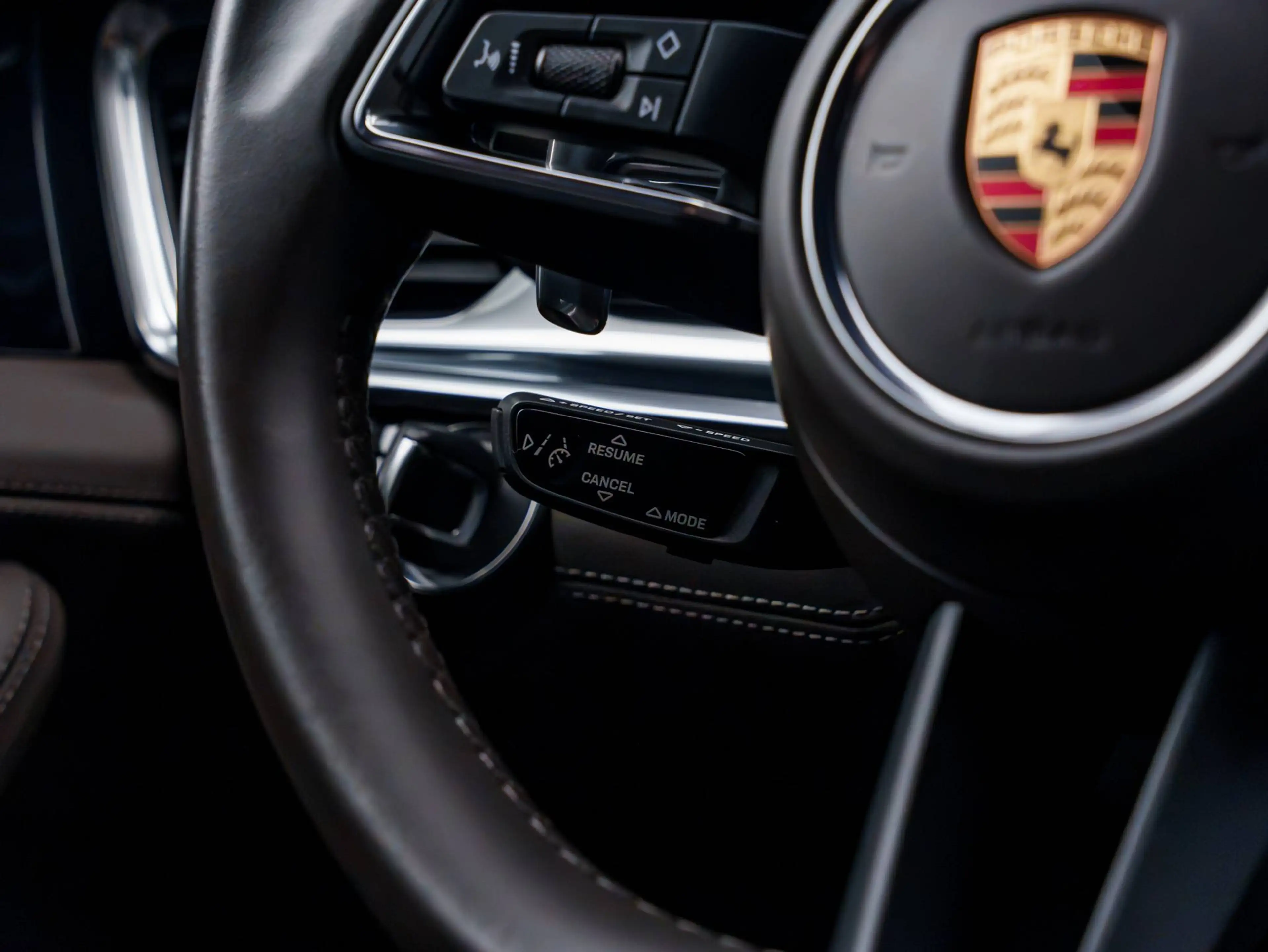 Porsche Panamera 4 e-Hybrid - SportDesign - Luchtvering - Surround View - Sport Chrono - Leder - Memory - Camera - 20" — photo 9