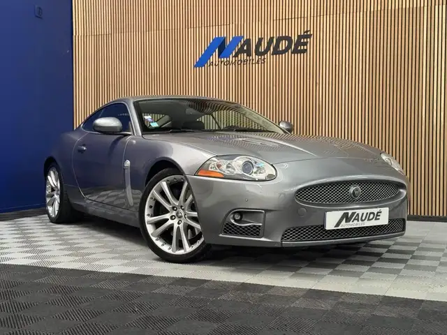 Jaguar XK R 4.2i V8 Suralimenté 416 CH - COUPÉ - Immat France
