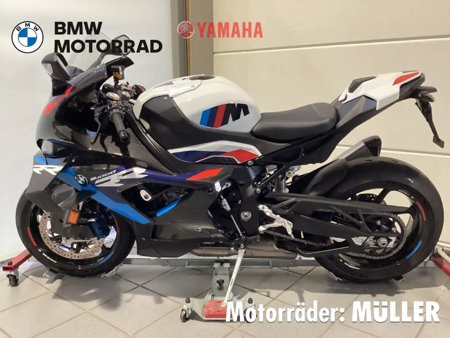 BMW Weltmeistermotorrad ModJ.24. Soziuspaket Blanco - 2