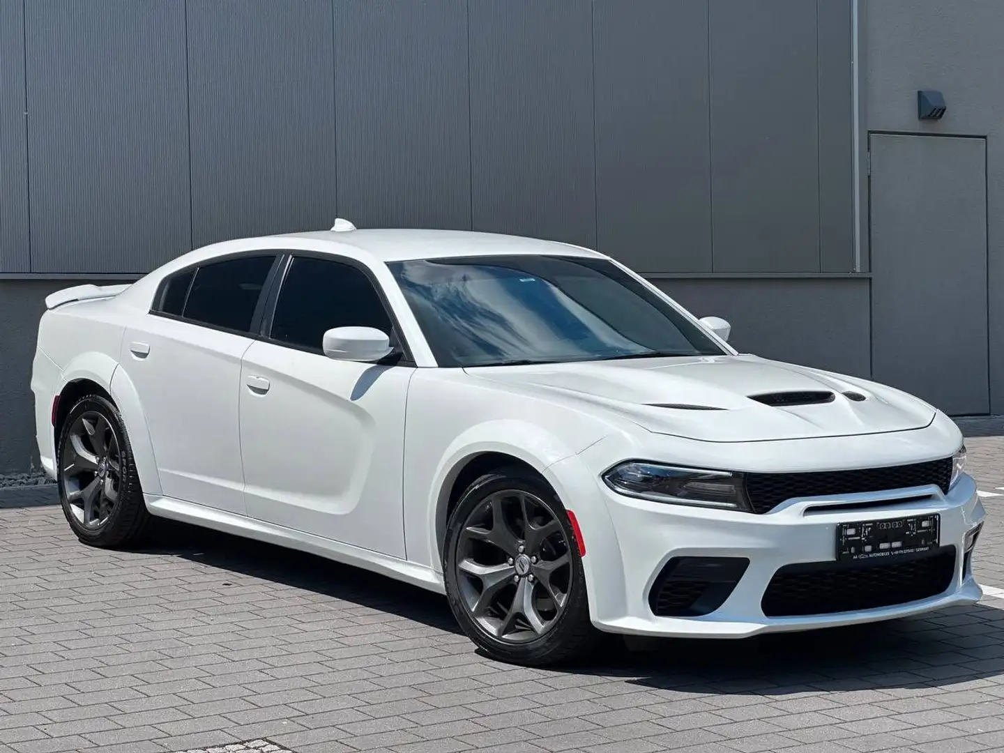 Dodge Charger 3,6 V6 Wide Body Weiß - 1