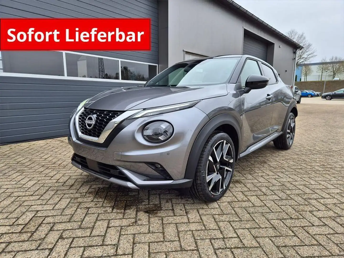 Nissan Juke 1.0 DIG-T 114PS N-Design Automatik Teil-Leder K... Grau - 1