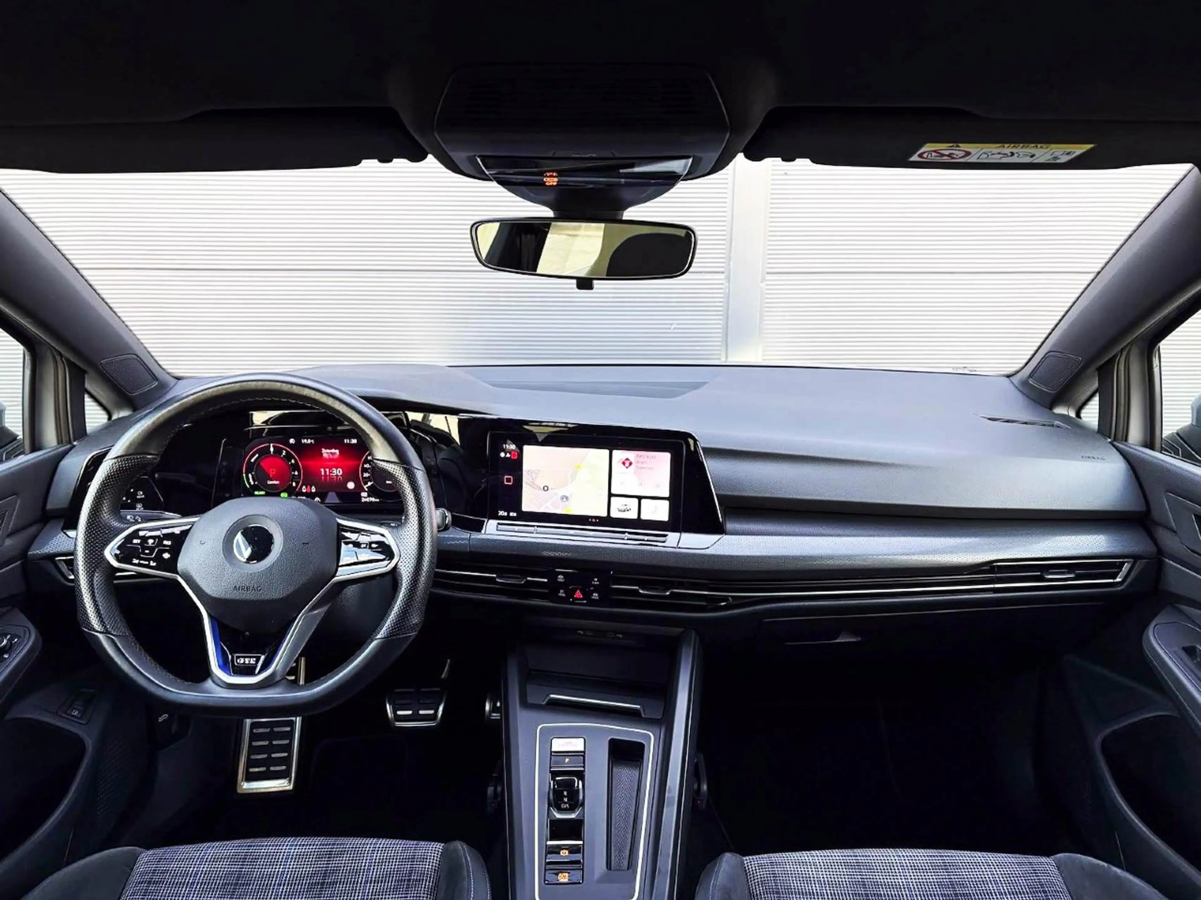 Volkswagen Golf GTE 1.4 eHybrid 245pk DSG | SoH 92% | Navigatie | App — photo 5