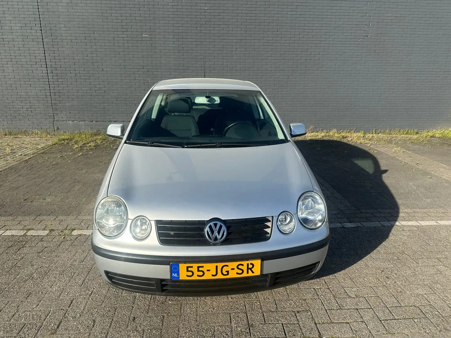 Volkswagen Polo 1.4-16V Comfortline AUTOMAAT Gris - 2
