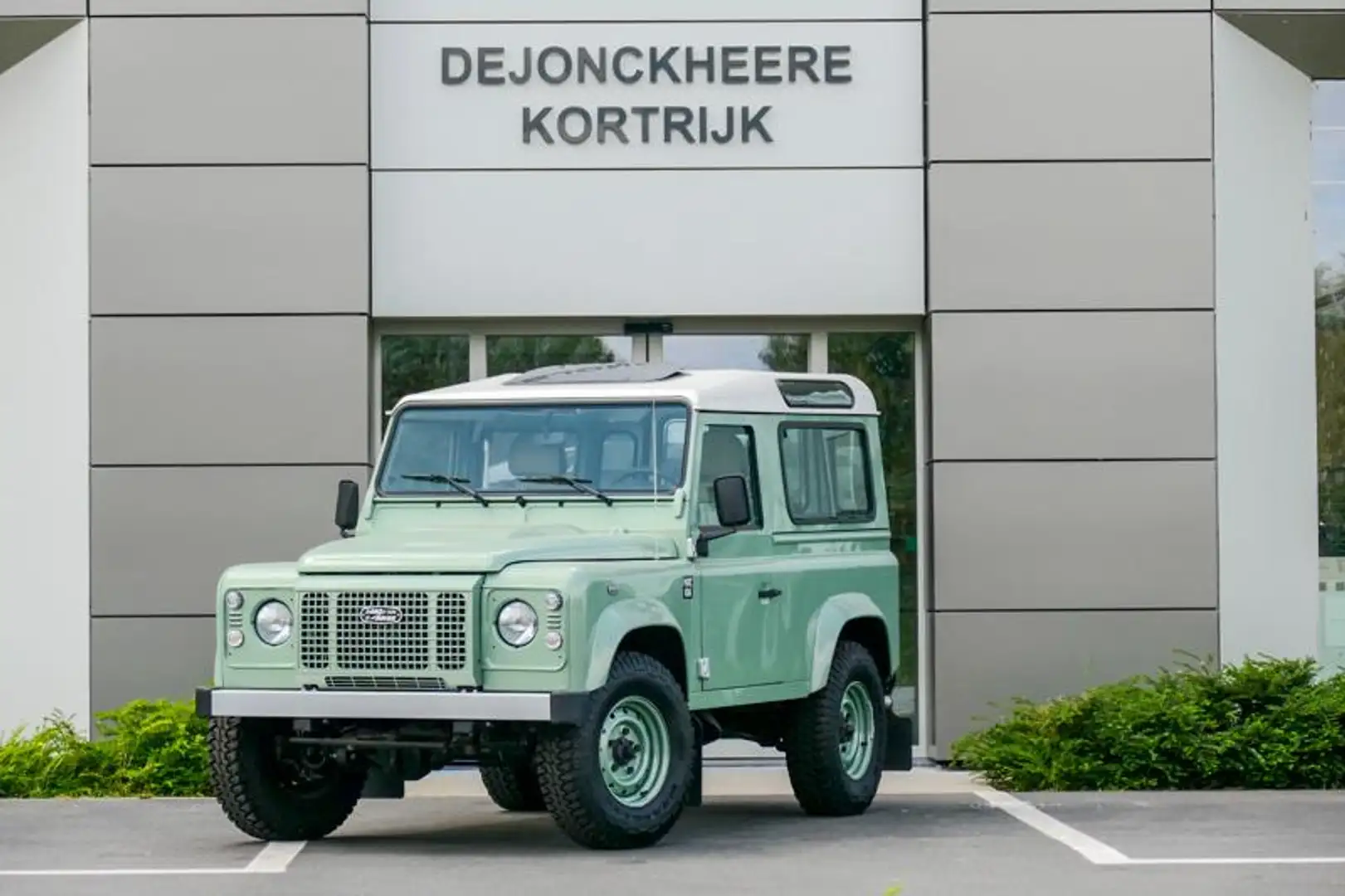 Land Rover Defender 90 2.2 Diesel Heritage Edition Vert - 1