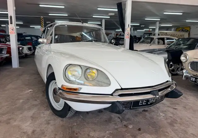 Citroen DS dspecial