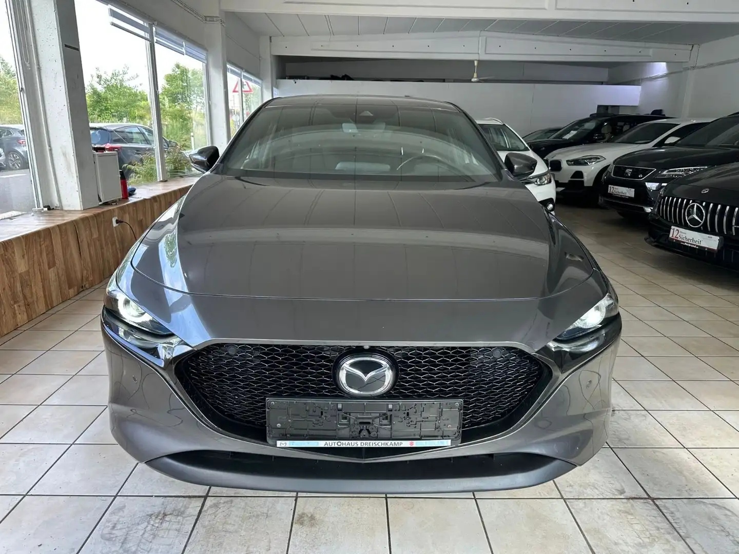Mazda 3 Lim. Navi . Selection 2.0 Automatik  47000KM Grau - 1
