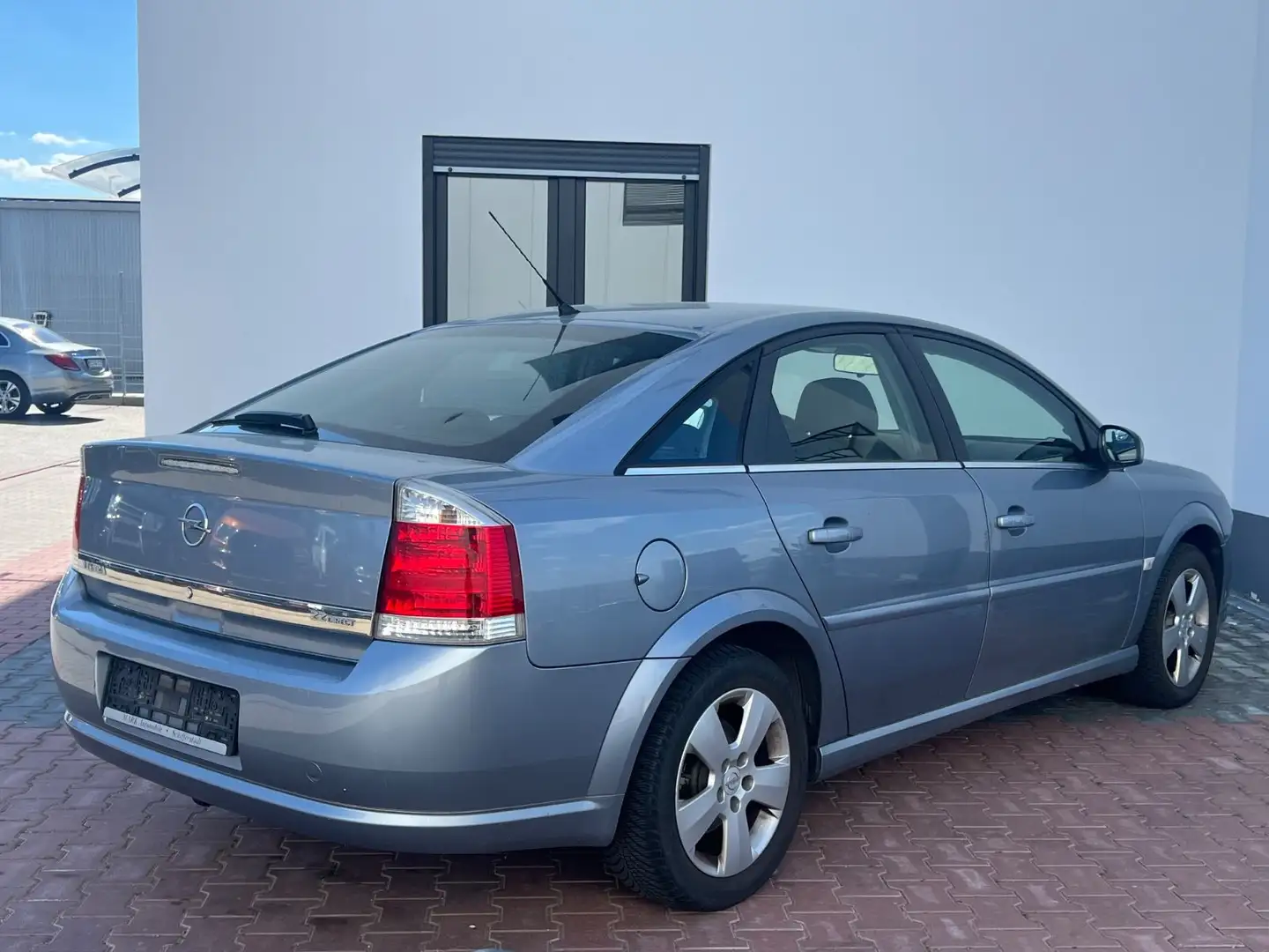 Opel Vectra C Lim. Edition Plus*AHK*TEILLEDER*TEMPOM* Argento - 2