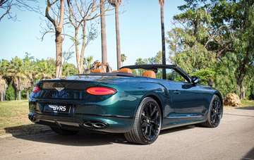 GT Mulliner Convertible V8