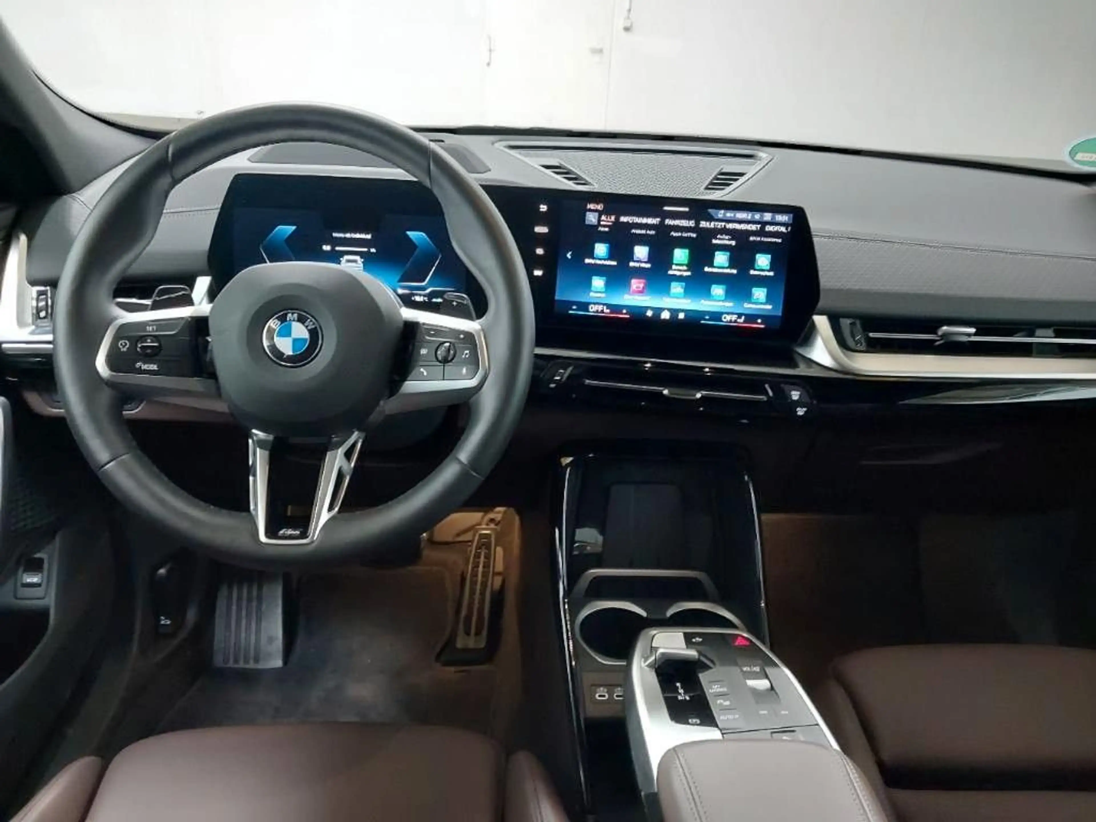 BMW X2 20xd M Sport AHK ACC Iconic Glow HuD PANO — photo 8