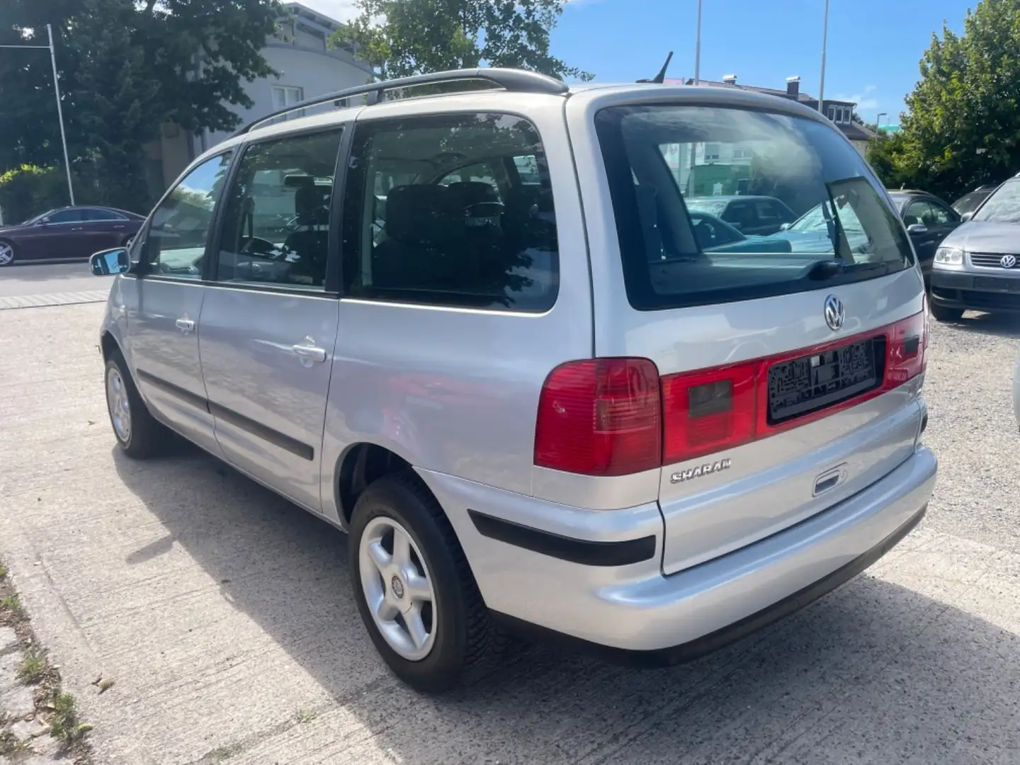 Volkswagen Sharan 1.9TDI AUTOM. KLIMA inkl.1-JAHR GARANTIE Silber - 2