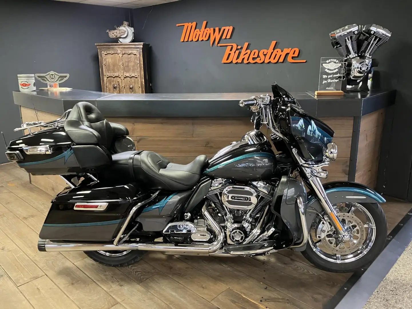 Harley-Davidson CVO Limited FLHTKSE Ultra Glide 110Ci Screamin Eagle CFR Exhau Szary - 1