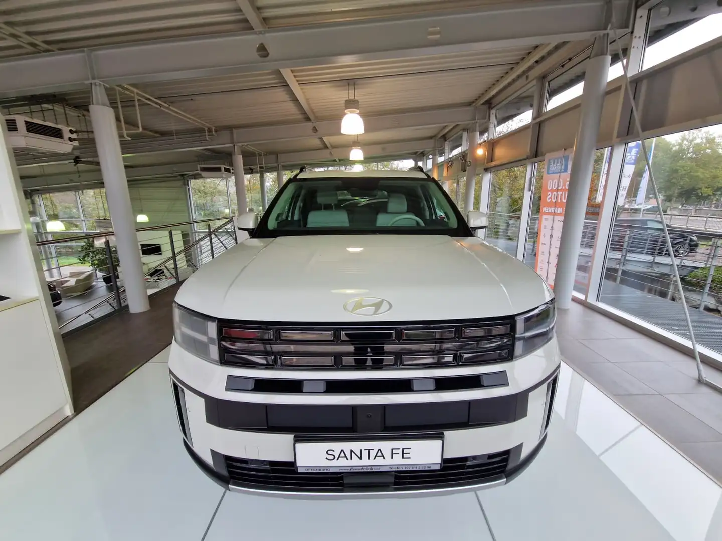 Hyundai SANTA FE PHEV 5-Sitzer (MY25) 1.6 T-GDI (253 PS) 6-AT 4WD S Beige - 2