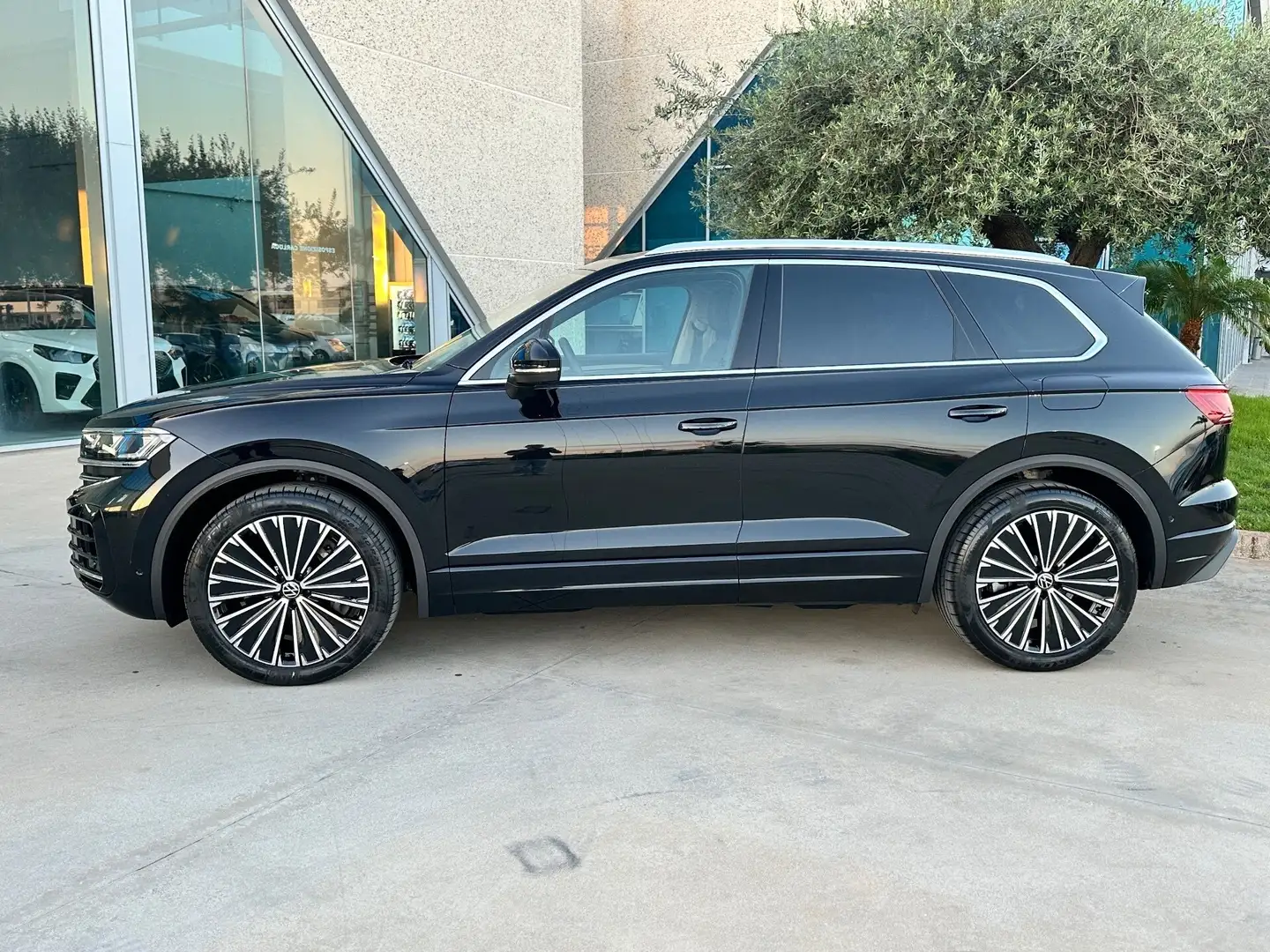 Volkswagen Touareg V6 tsi Elegance possibilità noleggio no scoring Noir - 2