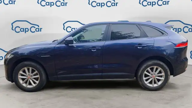 Jaguar F-Pace view 2