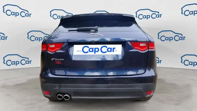 Jaguar F-Pace view 3