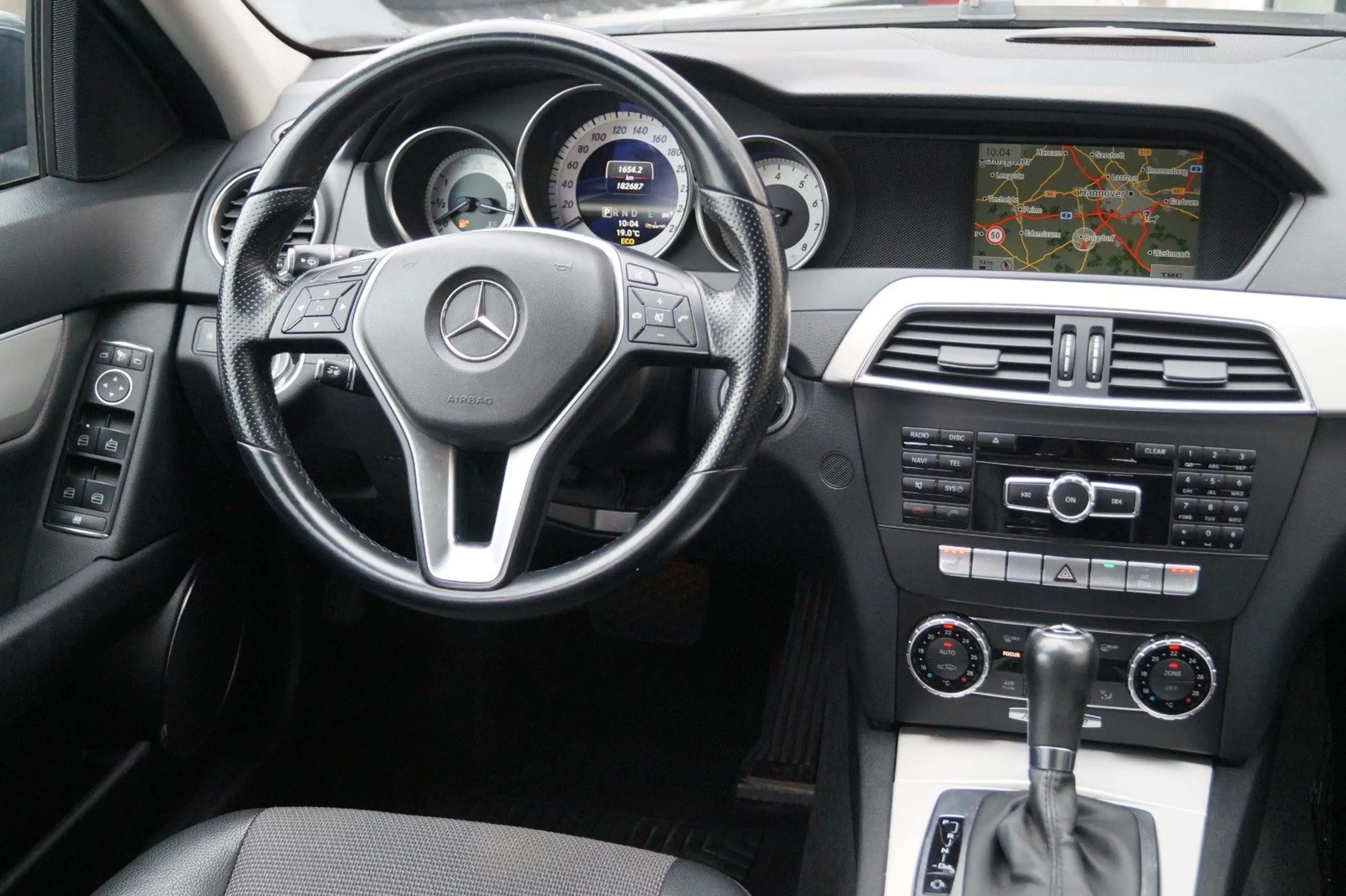 Mercedes-Benz C 350 CGI T BlueEfficiency 7G-Tronic Avantgarde — photo 12