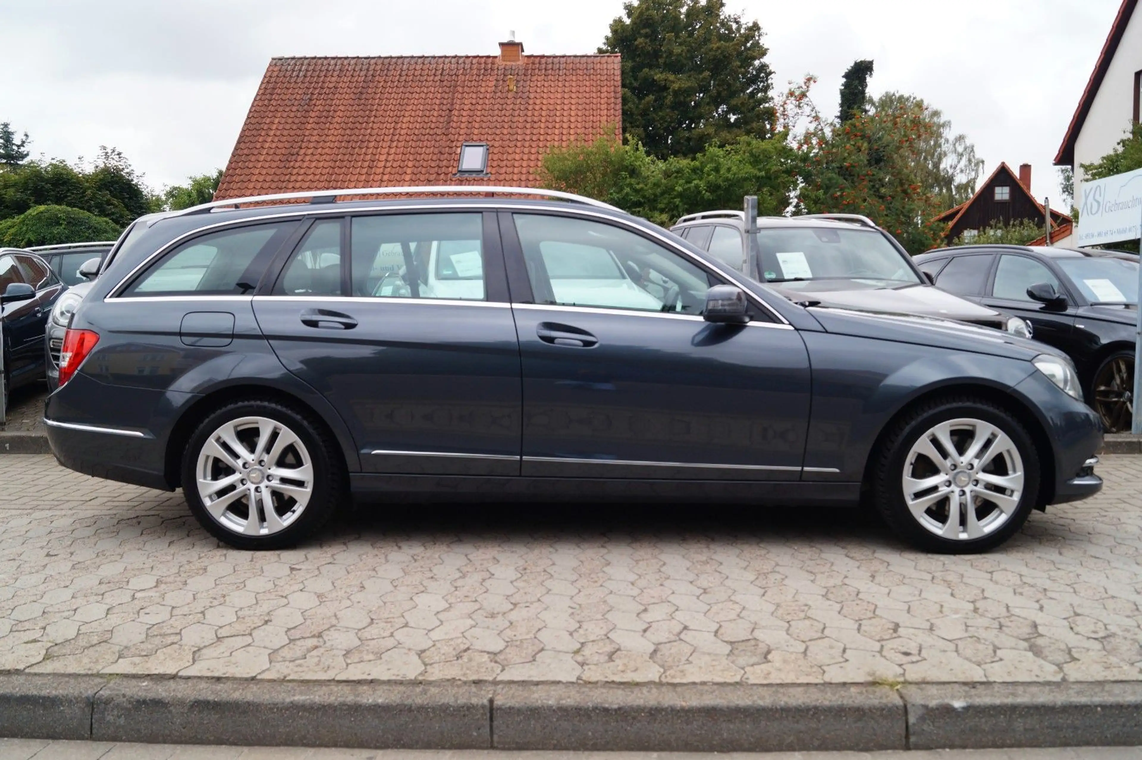 Mercedes-Benz C 350 CGI T BlueEfficiency 7G-Tronic Avantgarde — photo 5