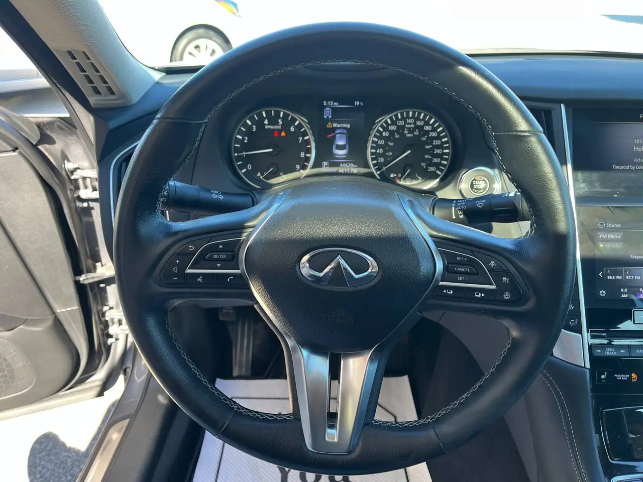 Infiniti Q50 снимка Infiniti Q50