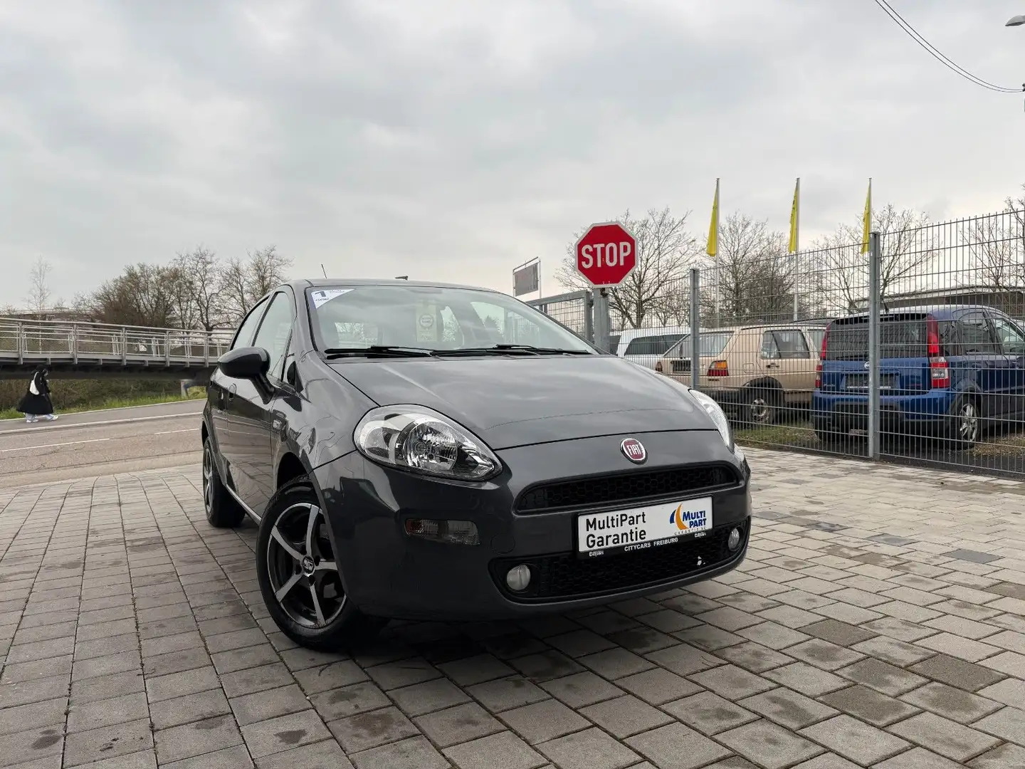 Fiat Punto MYSTYLE Garantie Servic Tüv Neu Grau - 1