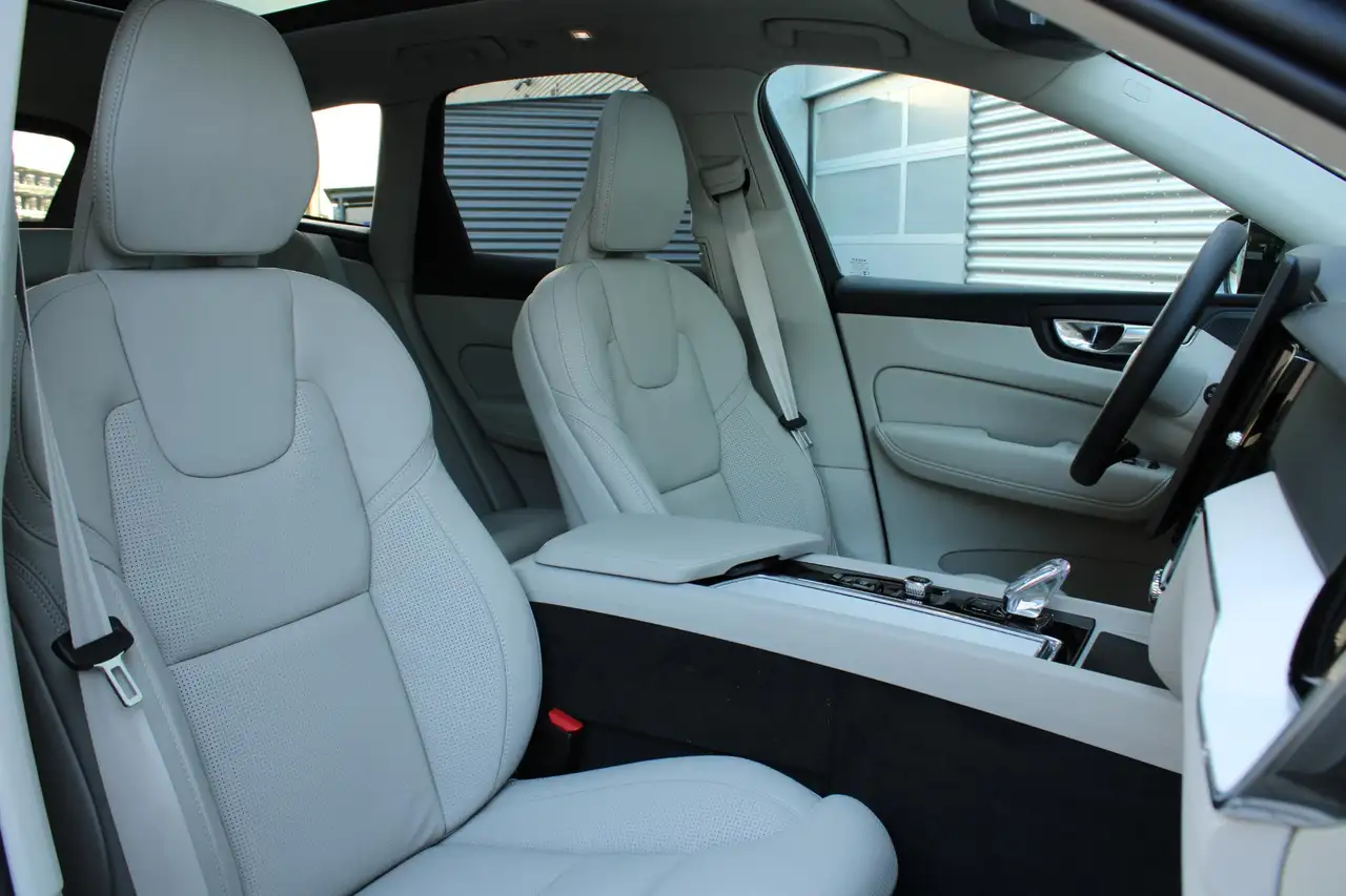 Volvo XC60 2026