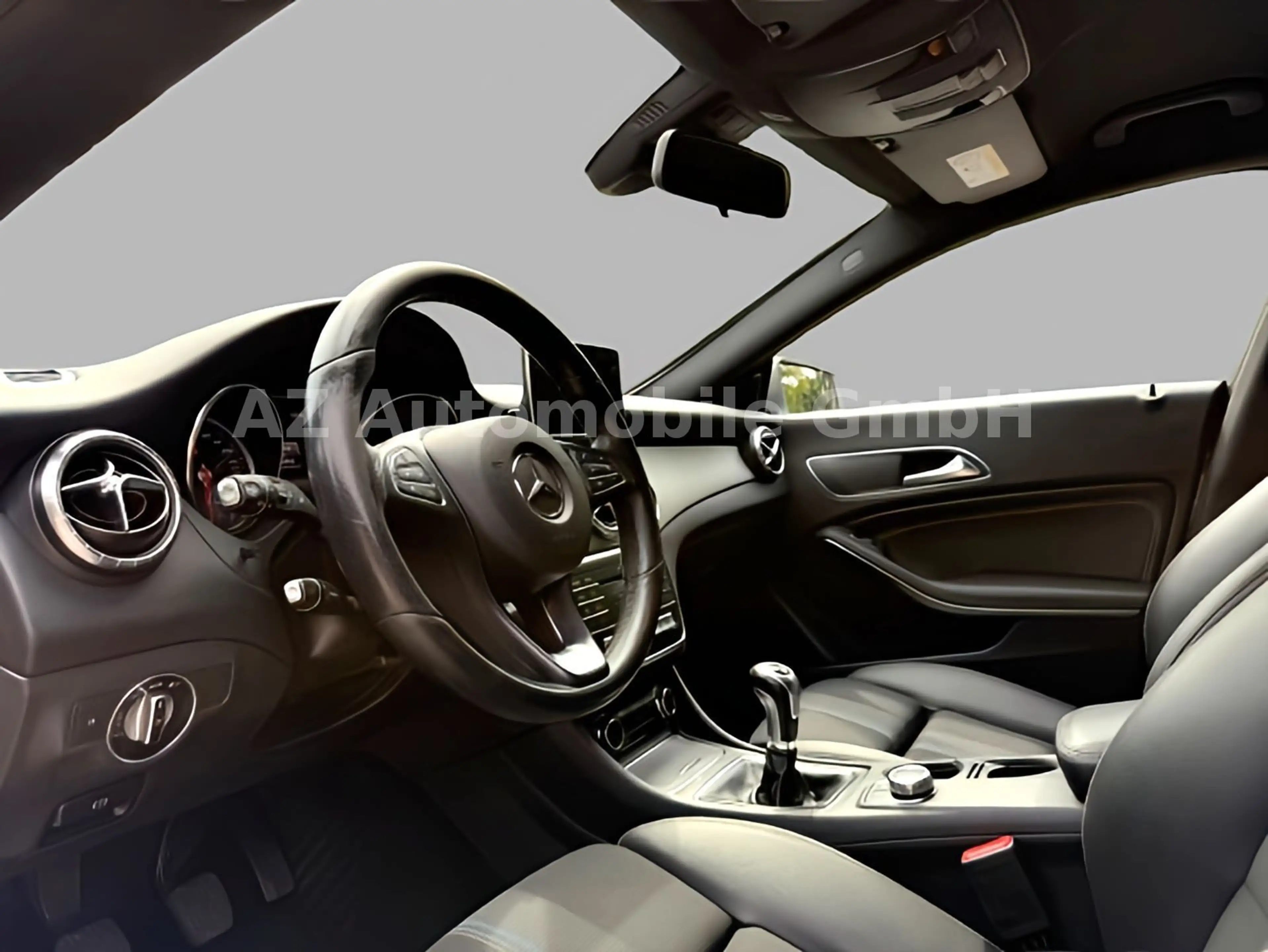 Mercedes-Benz CLA 200 LED/TEMPOMT/SHZ/GARANTIE — photo 9