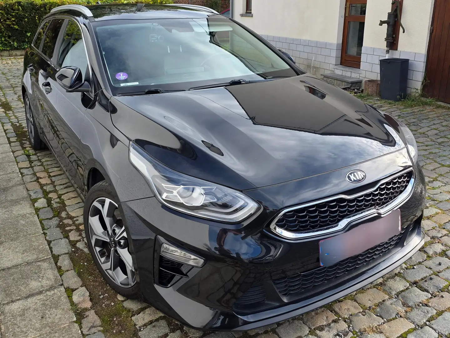 Kia Ceed SW / cee'd SW 1.0 T-GDi More ISG Noir - 1