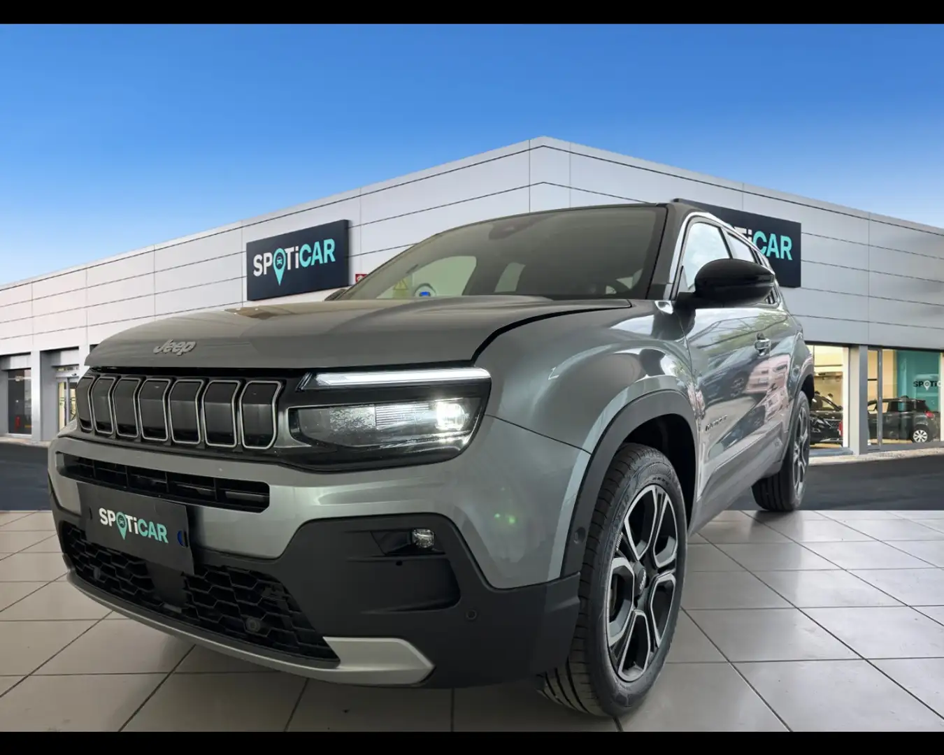 Jeep Avenger 1.2 Turbo Summit Grijs - 1