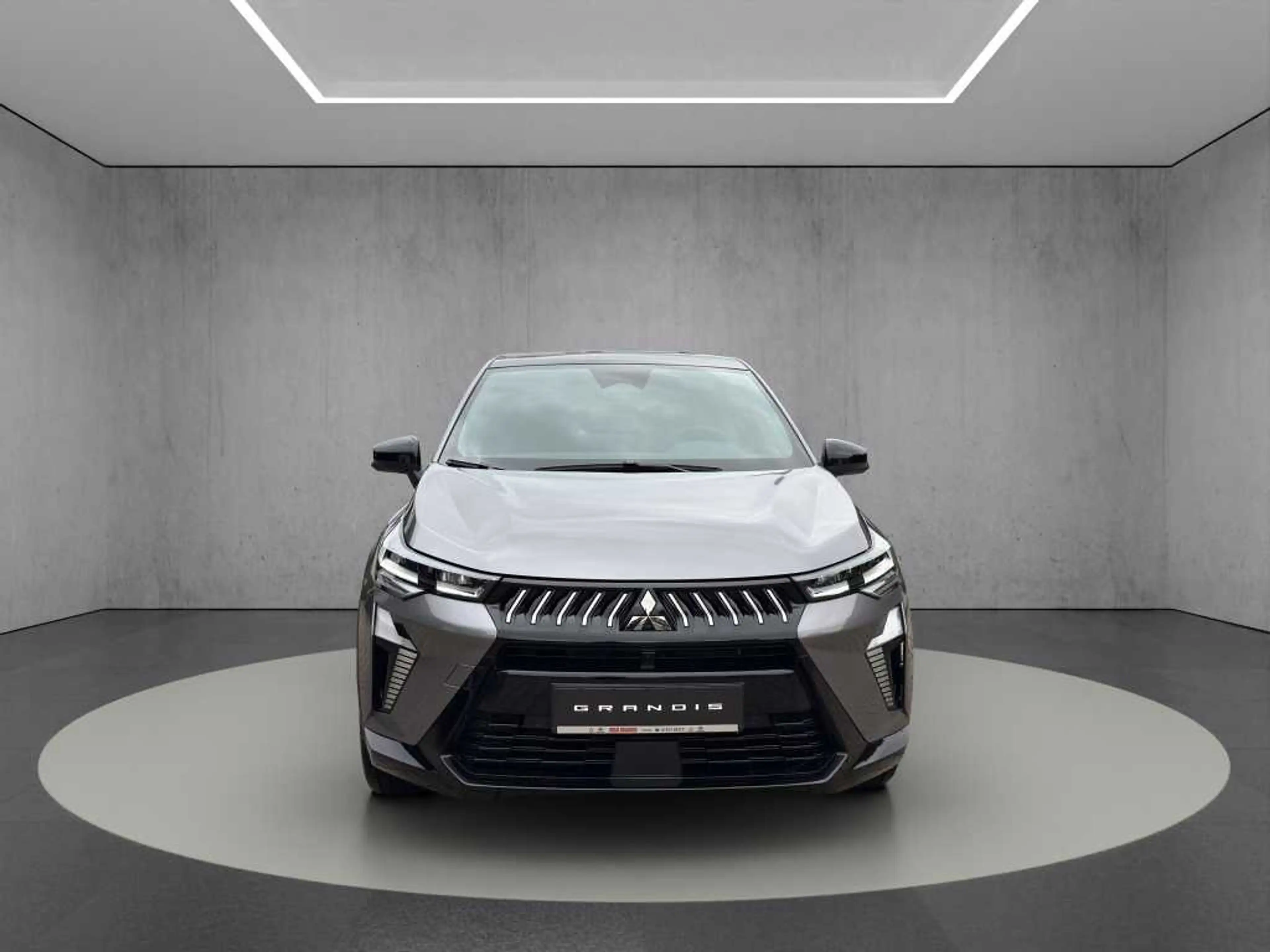 Mitsubishi Grandis Diamant TOP 1.8 Hybrid — photo 9