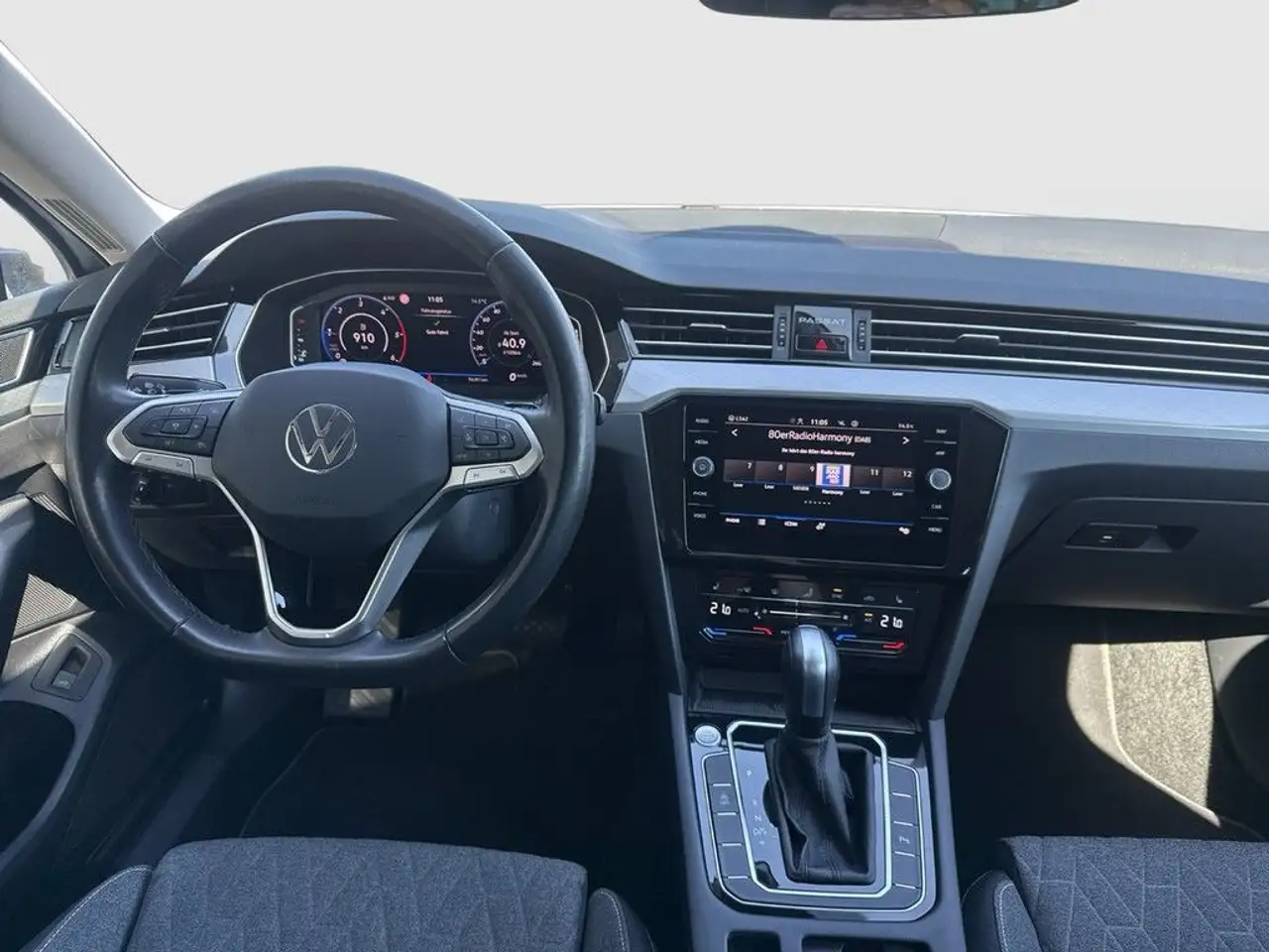 Volkswagen Passat Variant 2.0 TDI Business Navi ACC VC SHZ 16