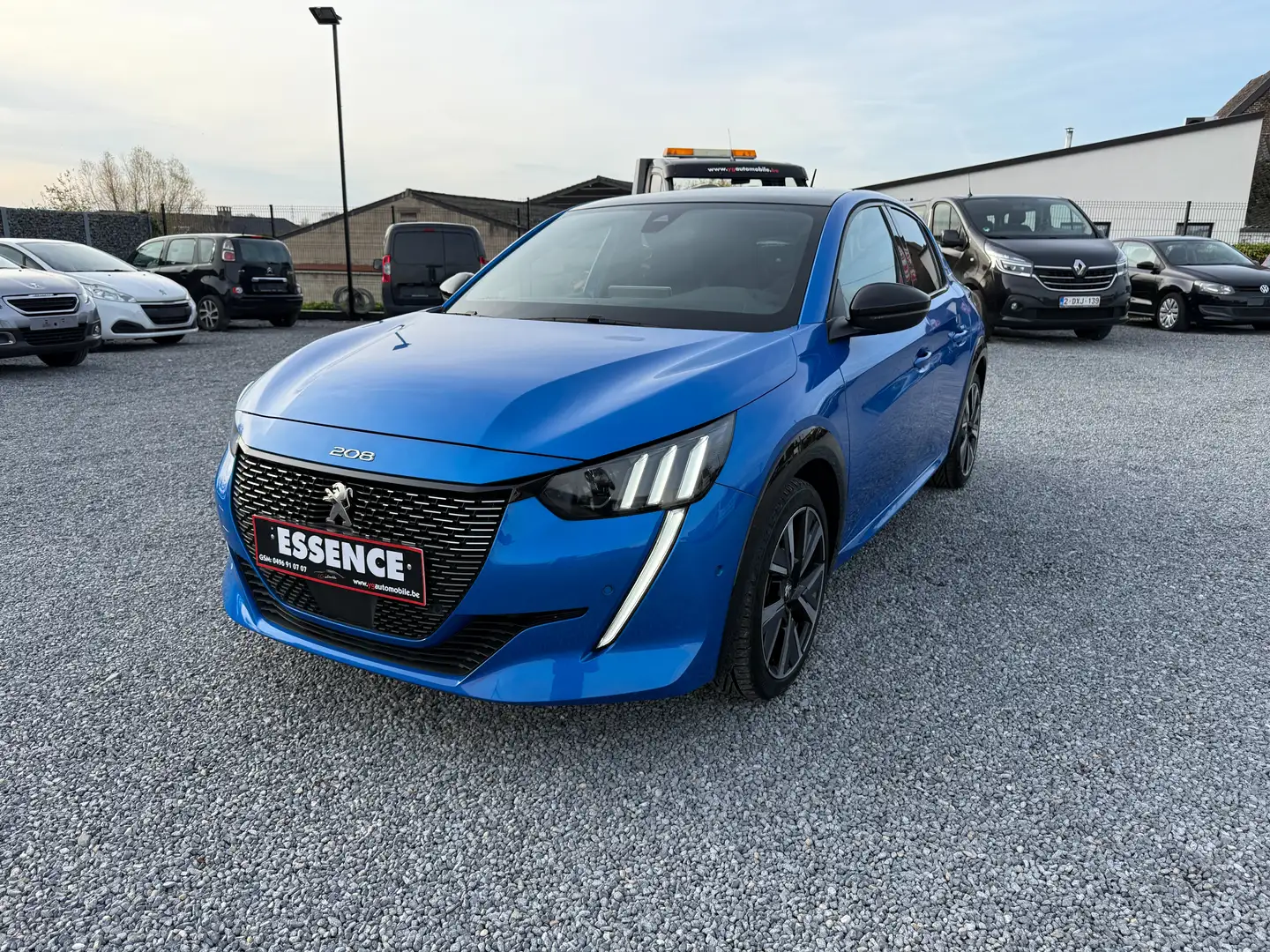 Peugeot 208 1200CC ESSENCE 101CV GT Line 2020 58000KM GARANTIE Bleu - 1