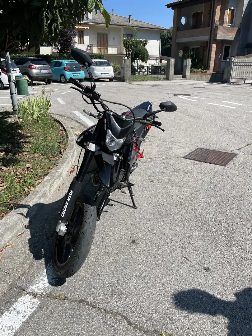 KSR Moto Black - 1