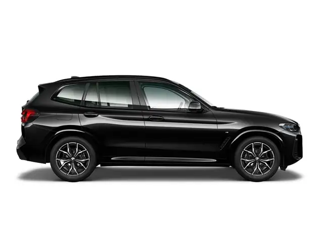 BMW X3 view 4