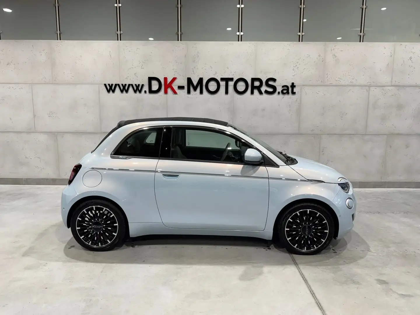 Fiat 500e La Prima by Bocelli / Cabrio / Navi / RFK / LED Blau - 1