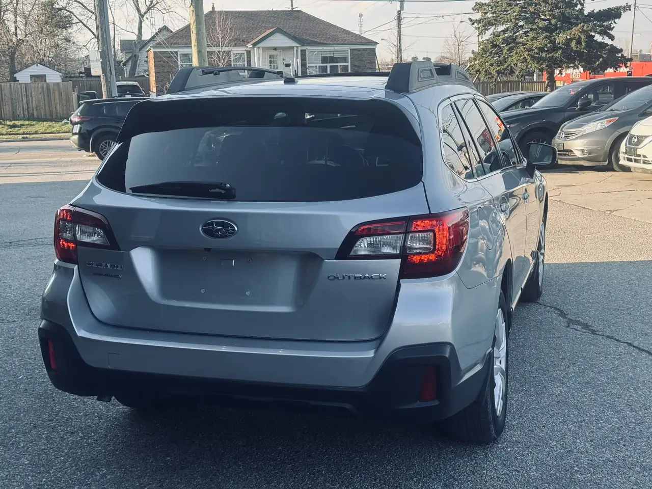Subaru OUTBACK снимка Subaru OUTBACK