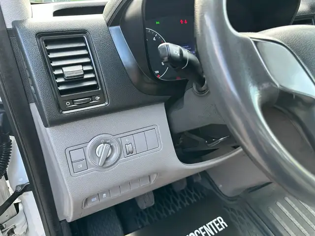 Hyundai H 350 view 12
