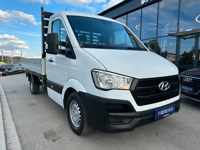 Hyundai H 350 view 2