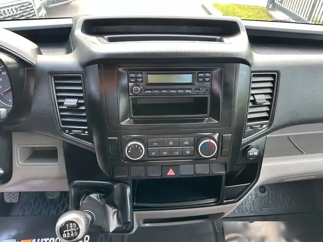 Hyundai H 350 view 13