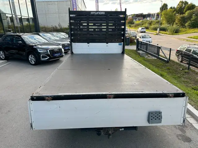 Hyundai H 350 view 6