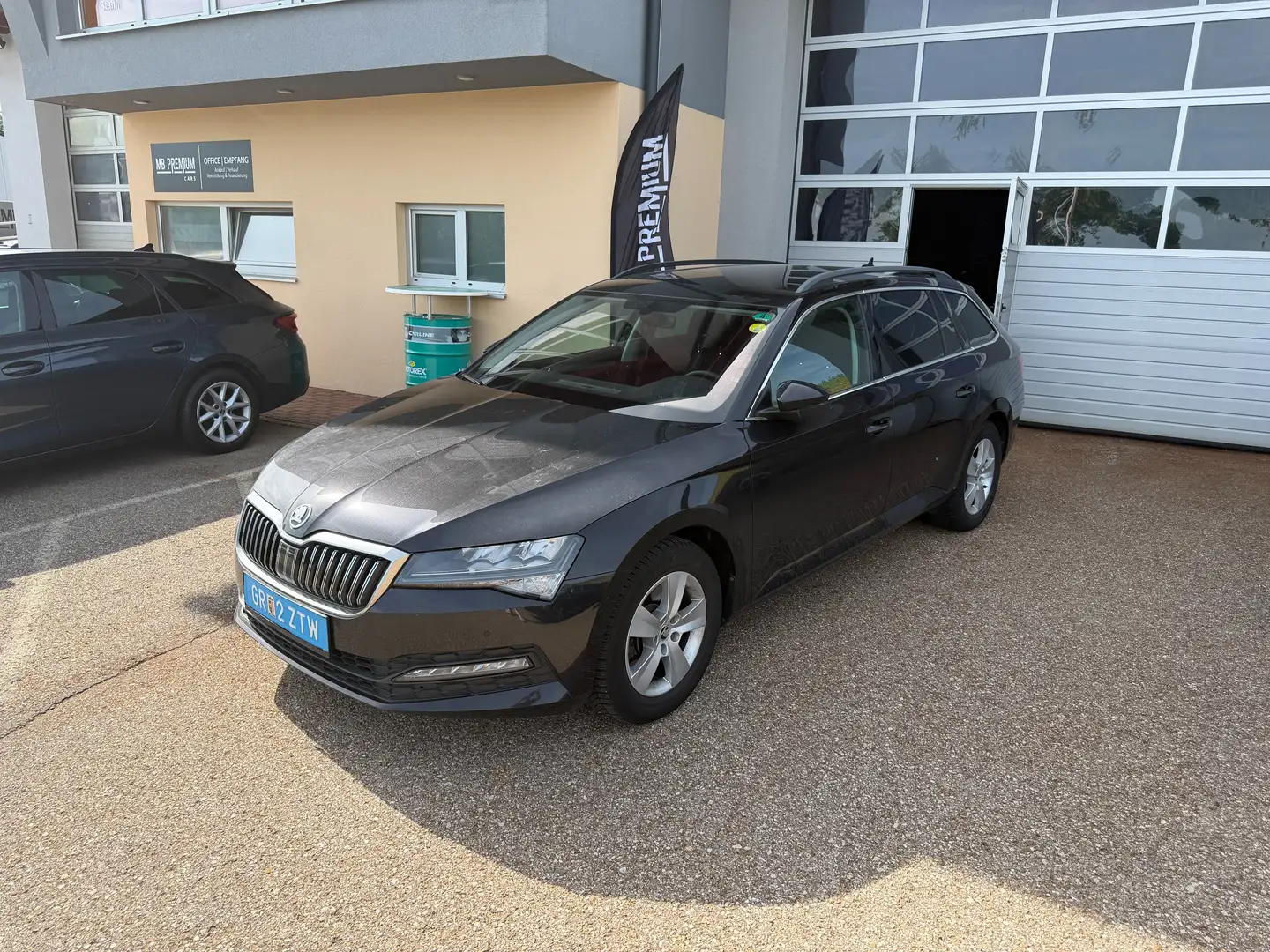 Skoda Superb Ambition *VIRTUAL*LED*AHK* Schwarz - 1