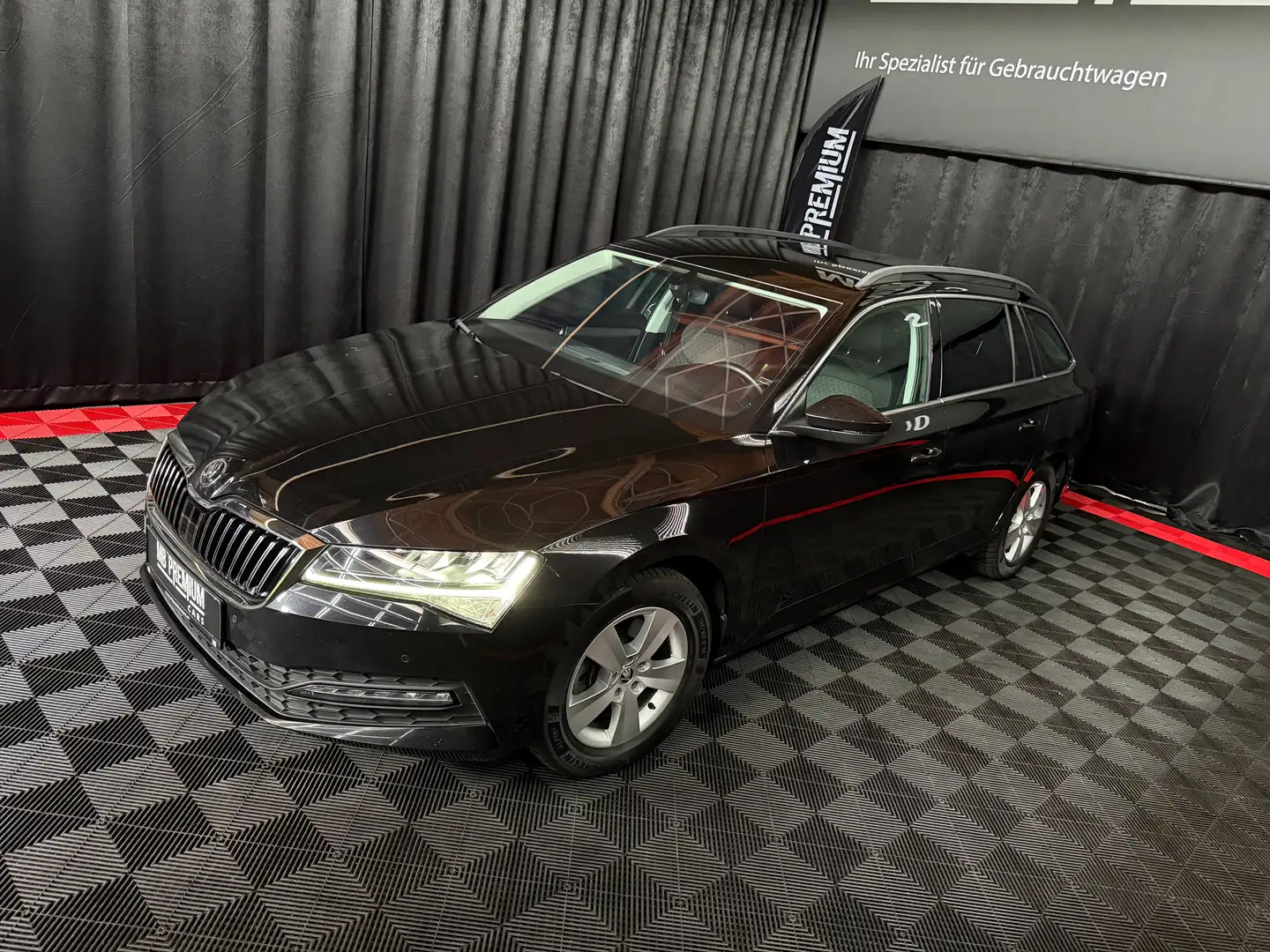 Skoda Superb Ambition *LED*KAMERA*MEMORY* Schwarz - 1