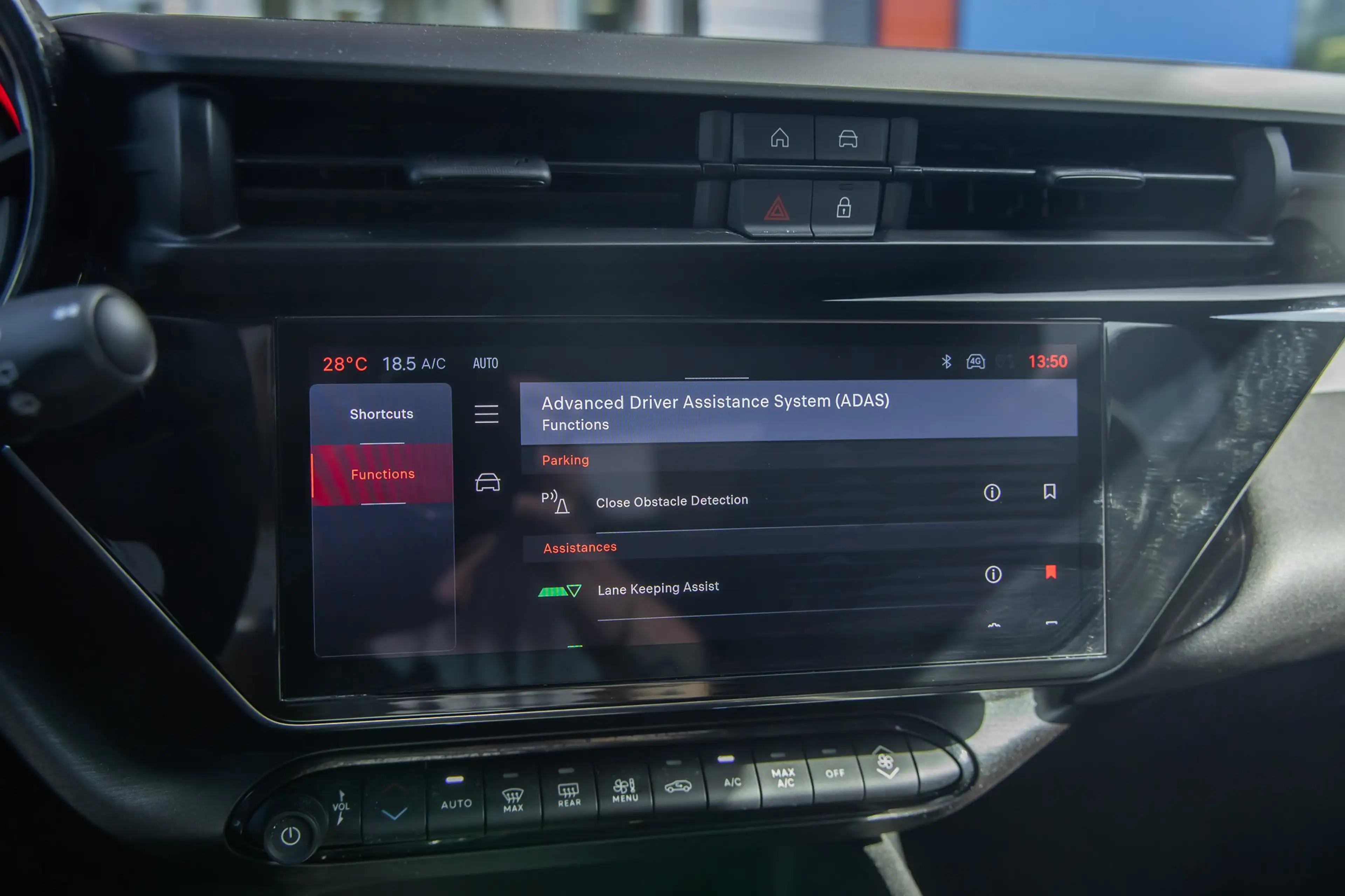 Alfa Romeo Junior 1.2 Turbo Hybrid Ibrida Speciale | Apple Carplay/A — photo 32