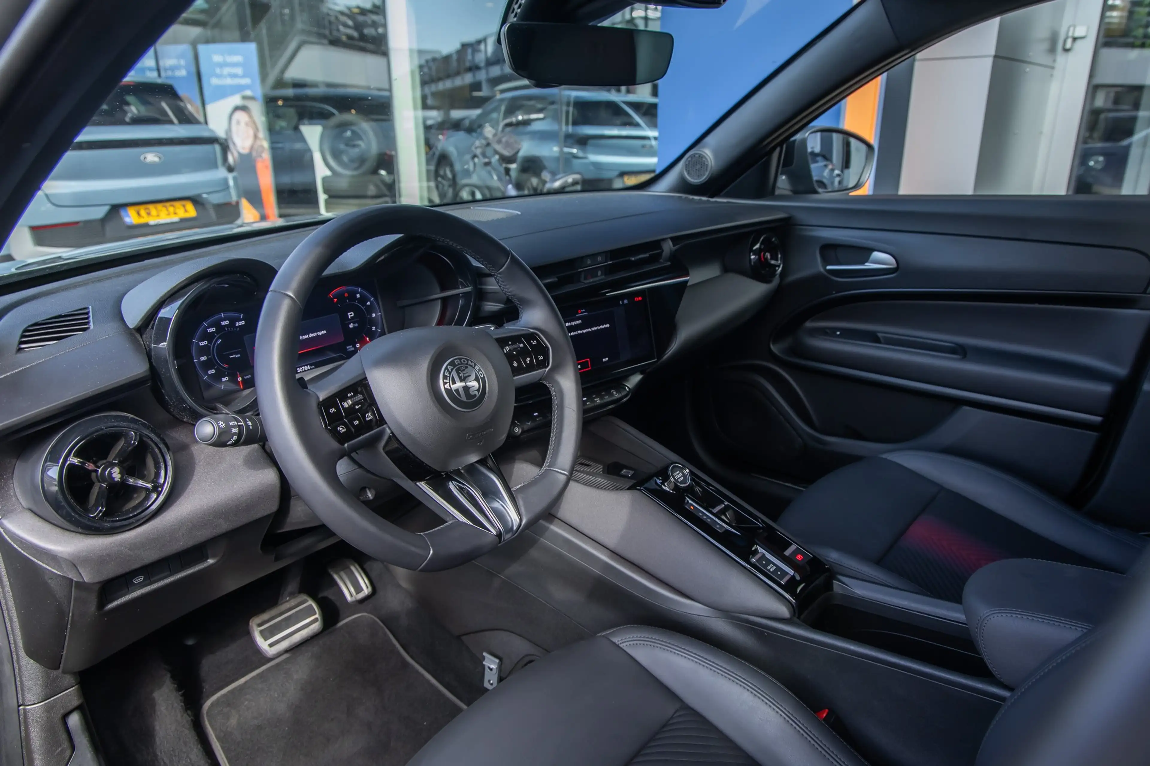 Alfa Romeo Junior 1.2 Turbo Hybrid Ibrida Speciale | Apple Carplay/A — photo 2