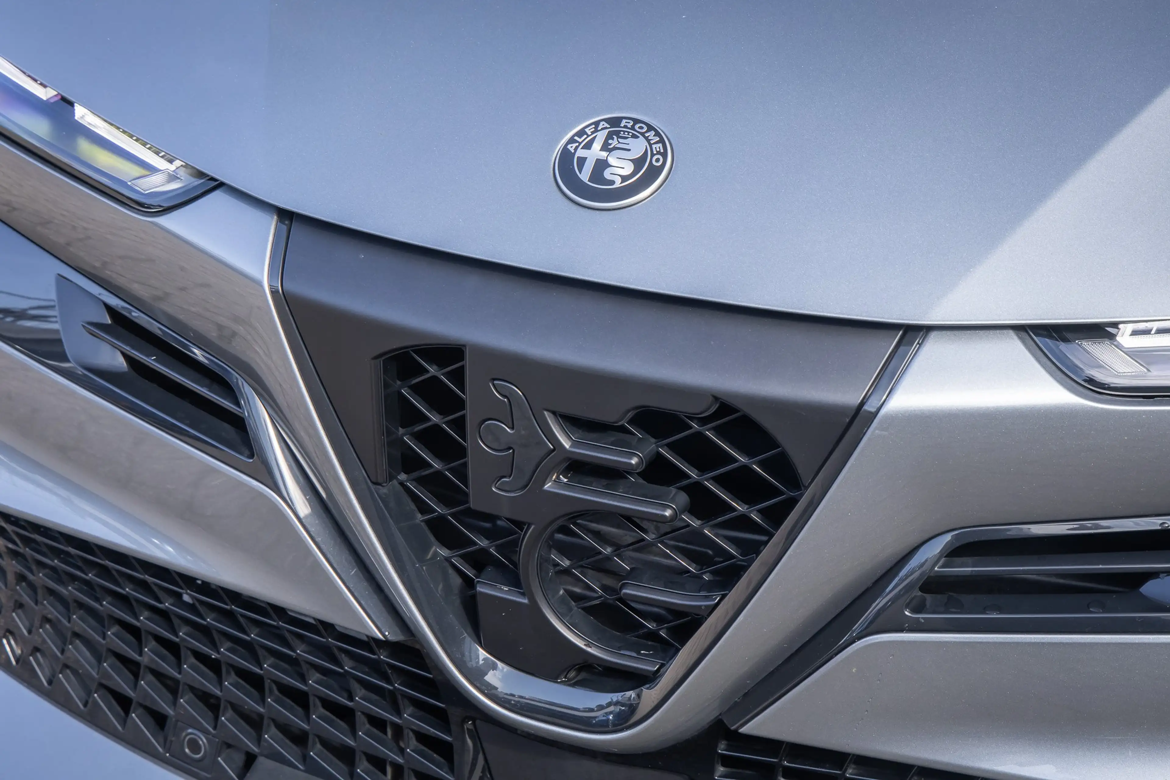 Alfa Romeo Junior 1.2 Turbo Hybrid Ibrida Speciale | Apple Carplay/A — photo 5