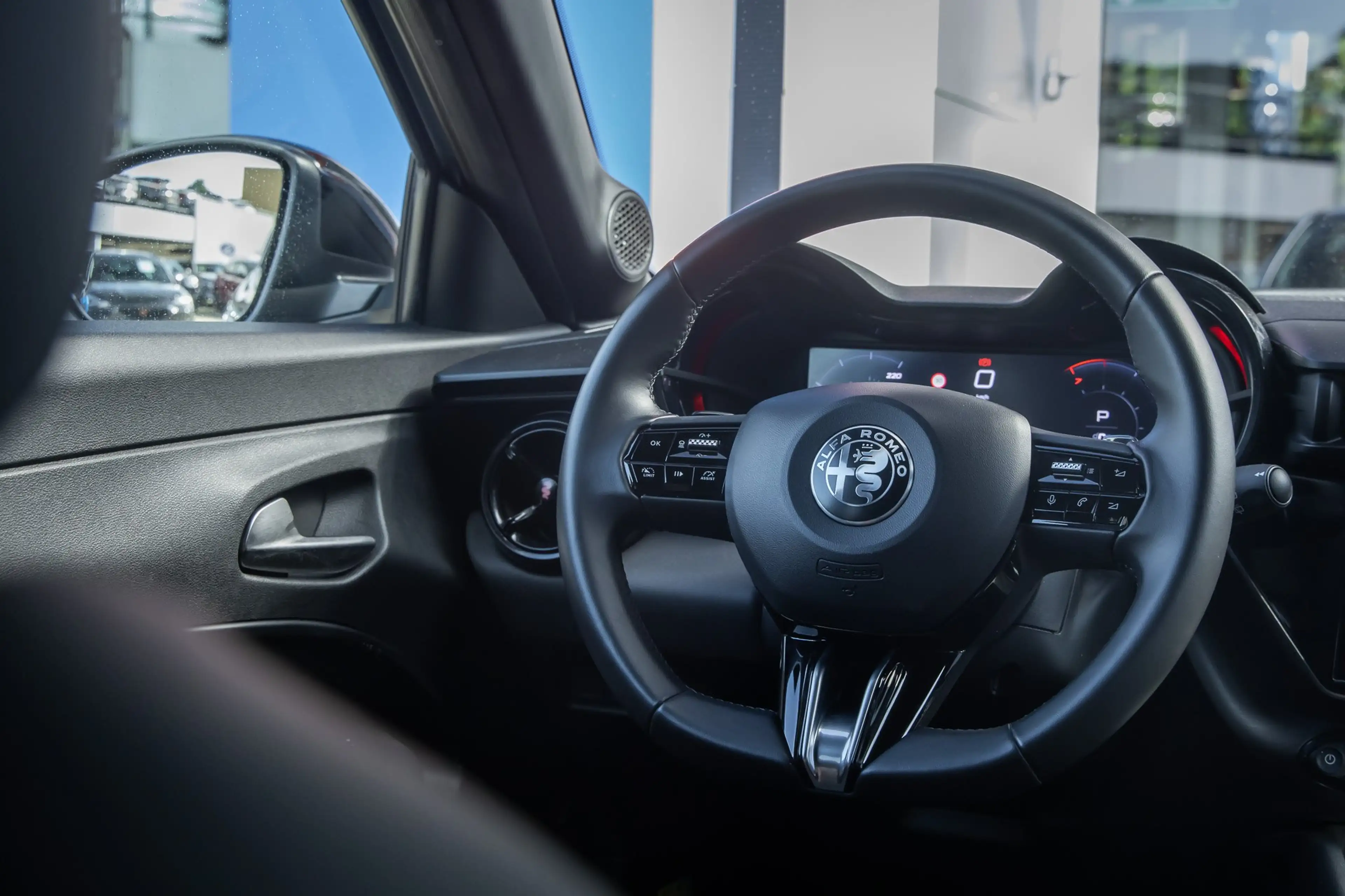 Alfa Romeo Junior 1.2 Turbo Hybrid Ibrida Speciale | Apple Carplay/A — photo 22